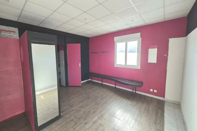 Bureau dans Agde à louer - Photo de l’immeuble – Image 2 sur 7