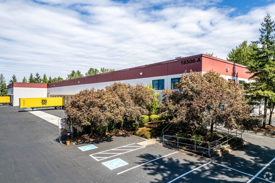 18506 80th Pl S, Kent, WA à louer - Photo de l’immeuble – Image 2 sur 3