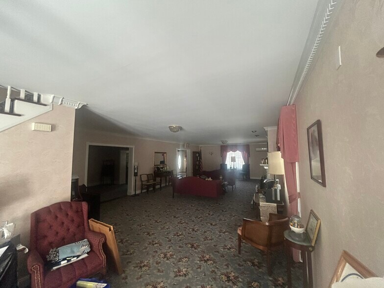 214 W Front St, Florence, NJ à vendre - Photo intérieure – Image 3 sur 5