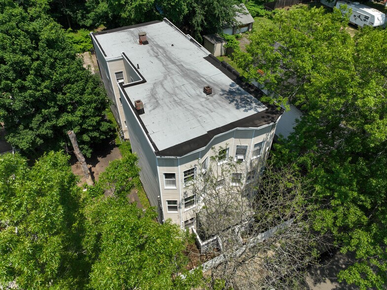 77-83 Hazel St, New Haven, CT à vendre - Photo de l’immeuble – Image 2 sur 12