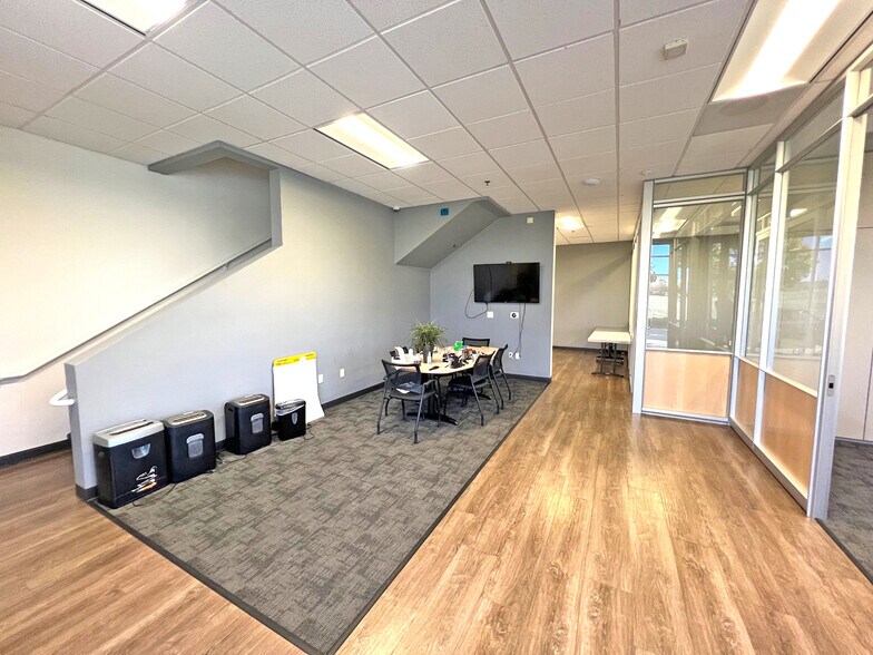 5724 Lonetree Blvd, Rocklin, CA à louer - Photo de l’immeuble – Image 3 sur 9