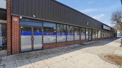 117-133 Merrick Ave, Merrick, NY à louer Photo de l’immeuble– Image 2 sur 28