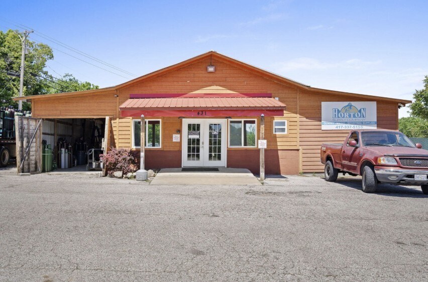 431 1st St, Hollister, MO à vendre - Photo de l’immeuble – Image 1 sur 24