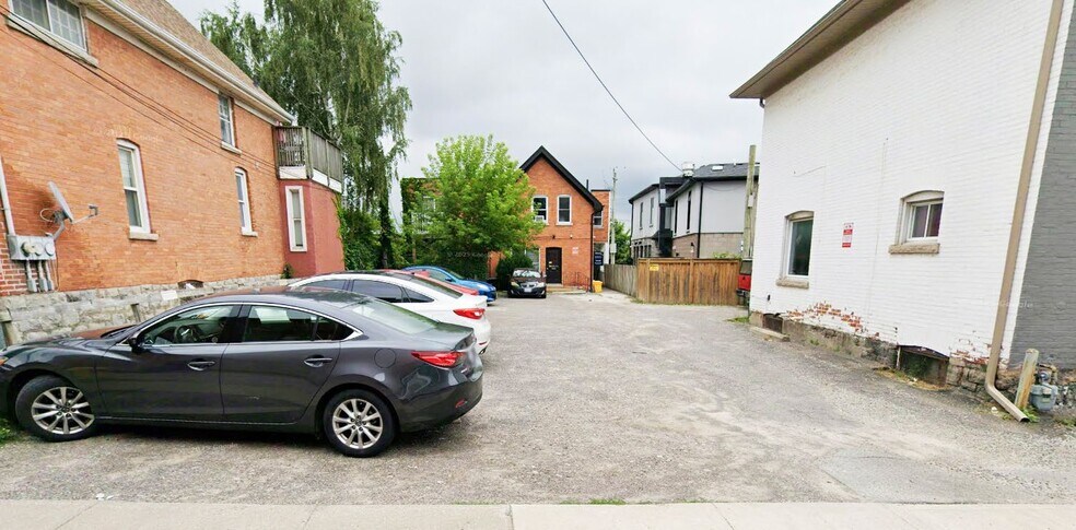 5 Race St, St Catharines, ON à vendre - Photo de l’immeuble – Image 3 sur 8