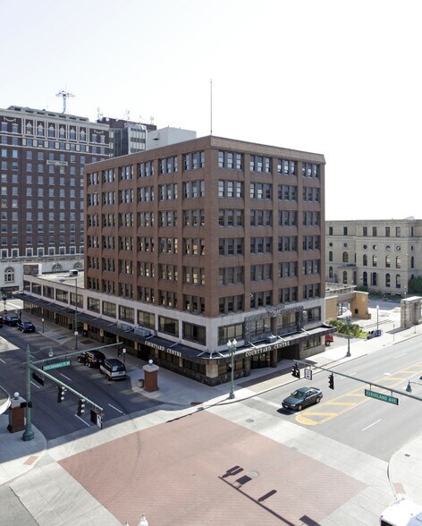 116 Cleveland Ave NW, Canton, OH à louer - Photo principale – Image 1 sur 4