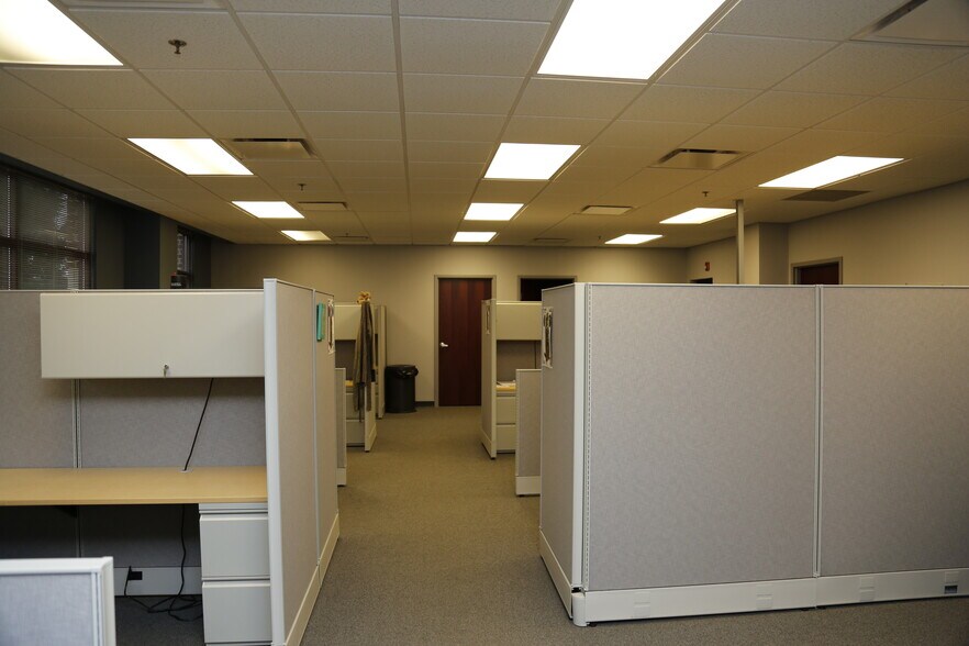 45 Professional Pl, Bridgeport, WV à louer - Photo intérieure – Image 2 sur 17