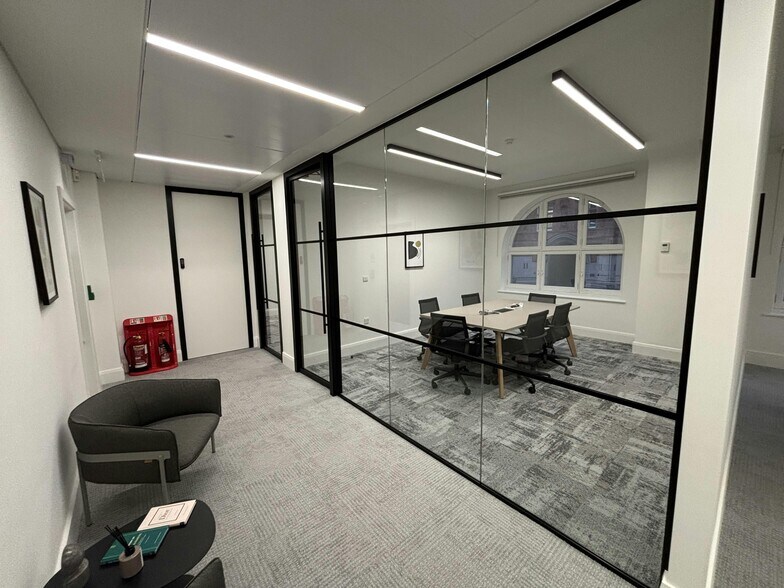 20-23 Holborn, Londres à louer - Photo de l’immeuble – Image 3 sur 5