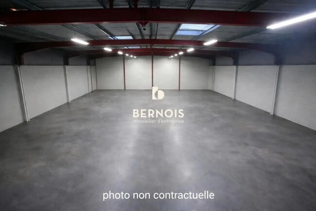 Plus de détails pour Bureau, Industriel/Logistique à louer