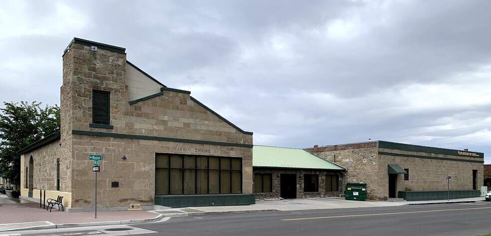 202 N Carson St, Carson City, NV à louer - Photo de l’immeuble – Image 2 sur 38