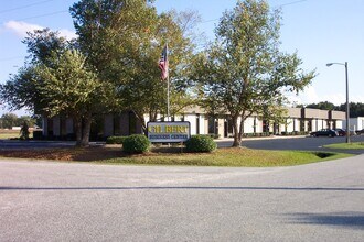 1212-1226 Broughton Blvd, Florence, SC à louer Photo de l’immeuble– Image 1 sur 1
