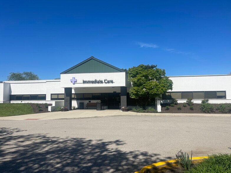 6 E Phillip Rd, Vernon Hills, IL à louer - Photo de l’immeuble – Image 2 sur 4