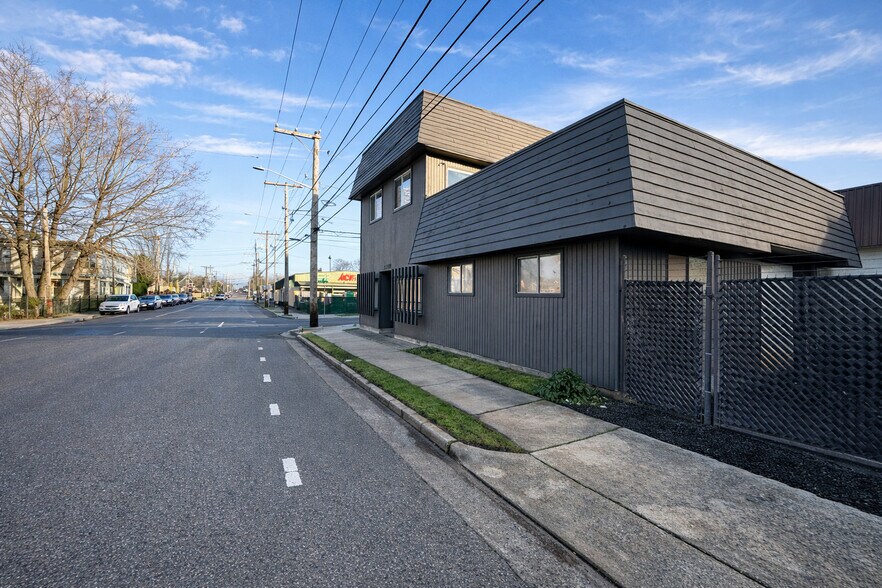 2102 S 12th St, Tacoma, WA à vendre - Photo de l’immeuble – Image 3 sur 19