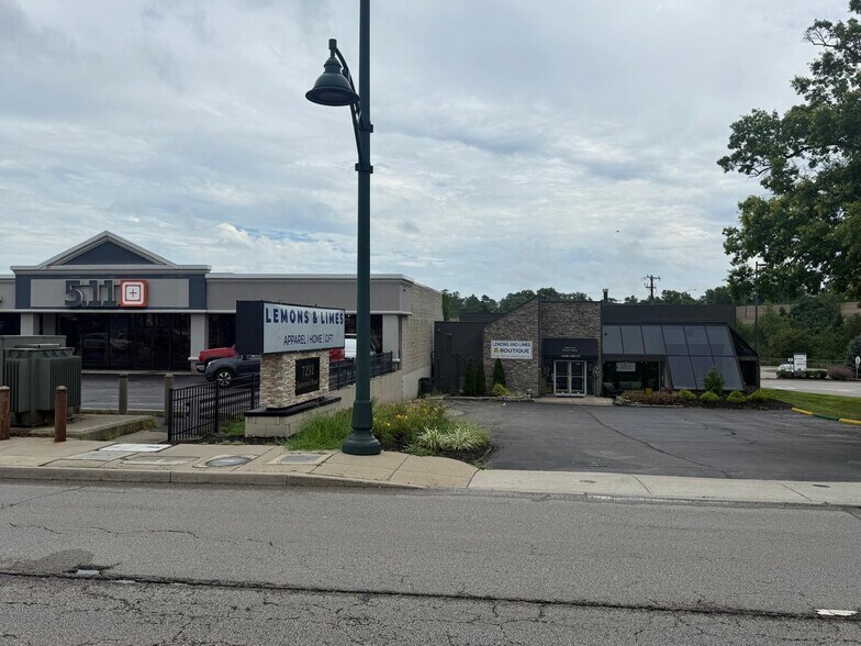 7292 Kenwood Rd, Cincinnati, OH à vendre - Photo de l’immeuble – Image 3 sur 16