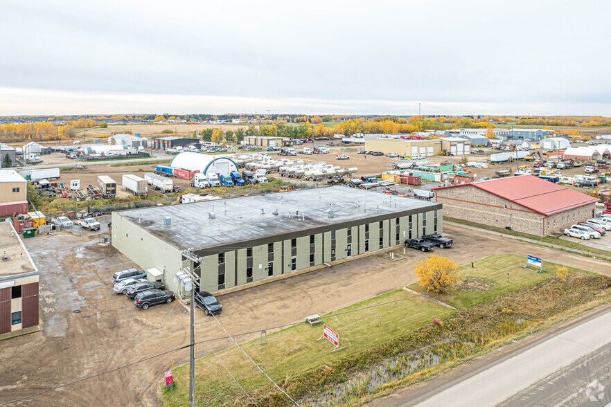20133 107th Ave NW, Edmonton, AB à louer - Aérien – Image 2 sur 3