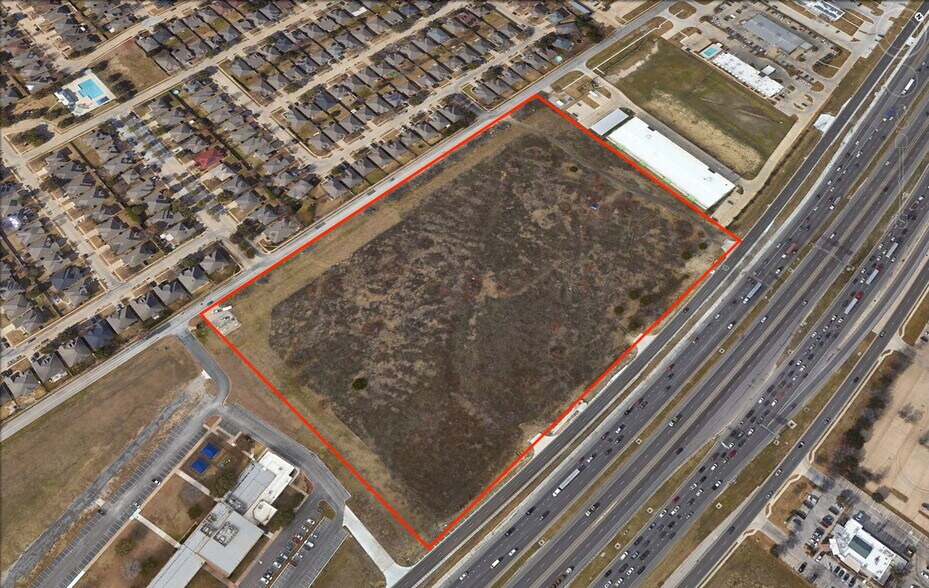 5851 Fwy Fwy, Fort Worth, TX à louer - Photo de l’immeuble – Image 2 sur 2