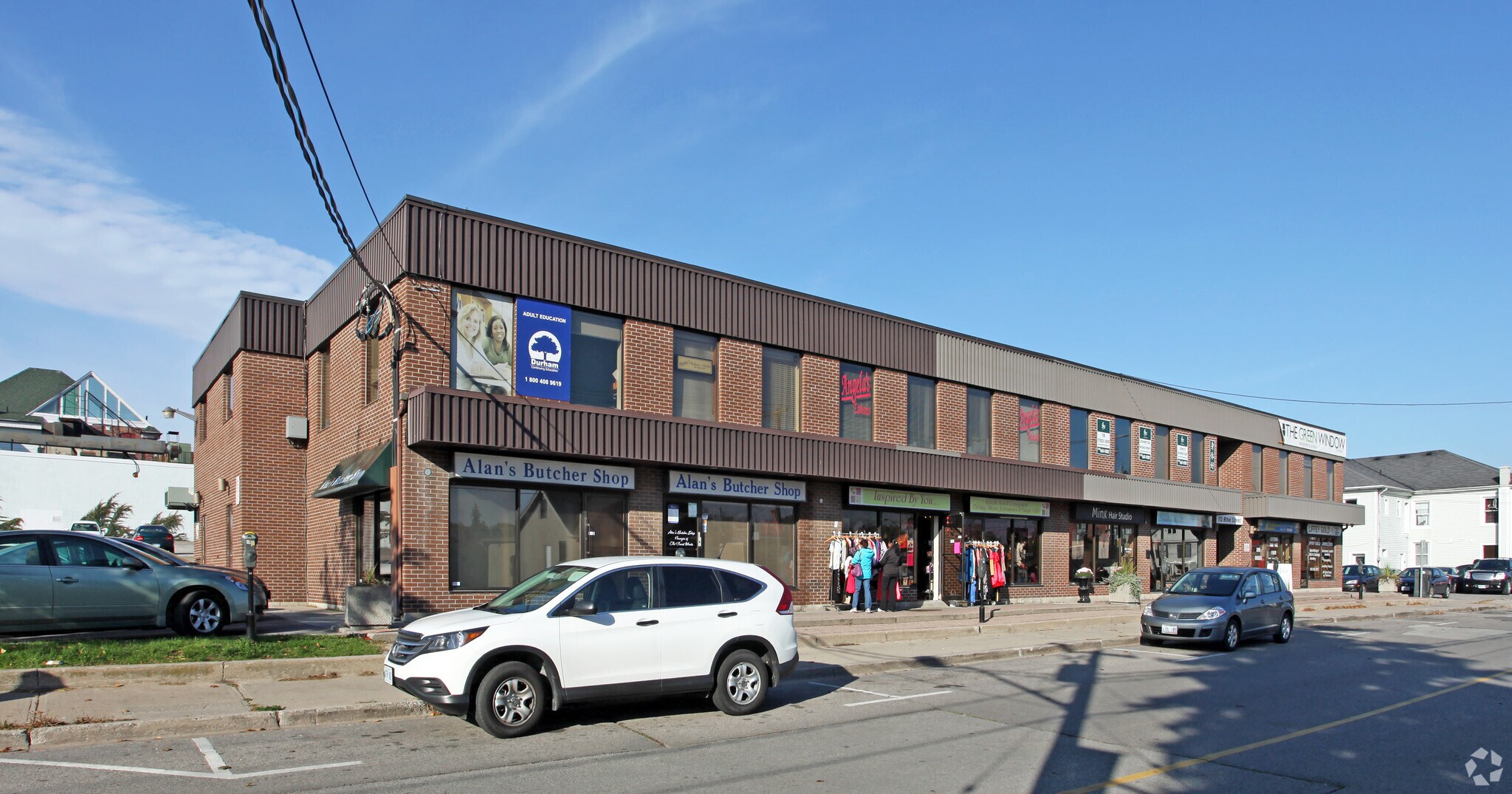 108-122 Athol St, Whitby, ON à louer Photo principale– Image 1 sur 3
