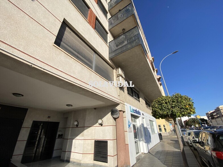 Local commercial dans Orihuela, Alicante à louer - Photo de l’immeuble – Image 2 sur 9