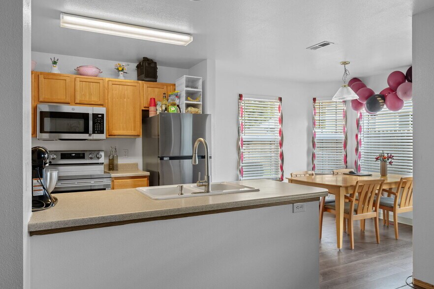 1805 E Overland Rd, Meridian, ID à vendre - Photo de l’immeuble – Image 3 sur 11
