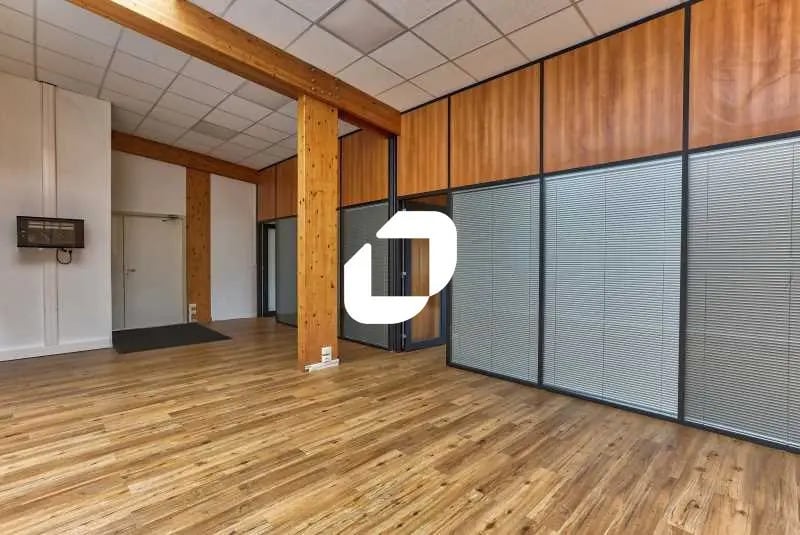 3 Avenue Louis Delage, Linas à louer - Photo de l’immeuble – Image 2 sur 13