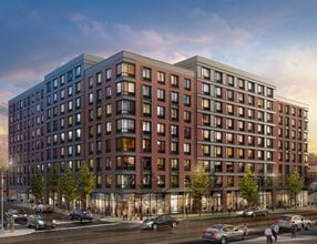 700 E 241st St, Bronx, NY à louer Photo de l’immeuble– Image 1 sur 2