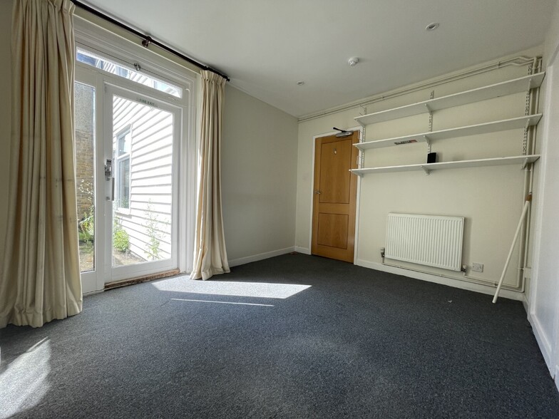 52-54 High St, Whitstable à vendre - Photo de l’immeuble – Image 3 sur 11