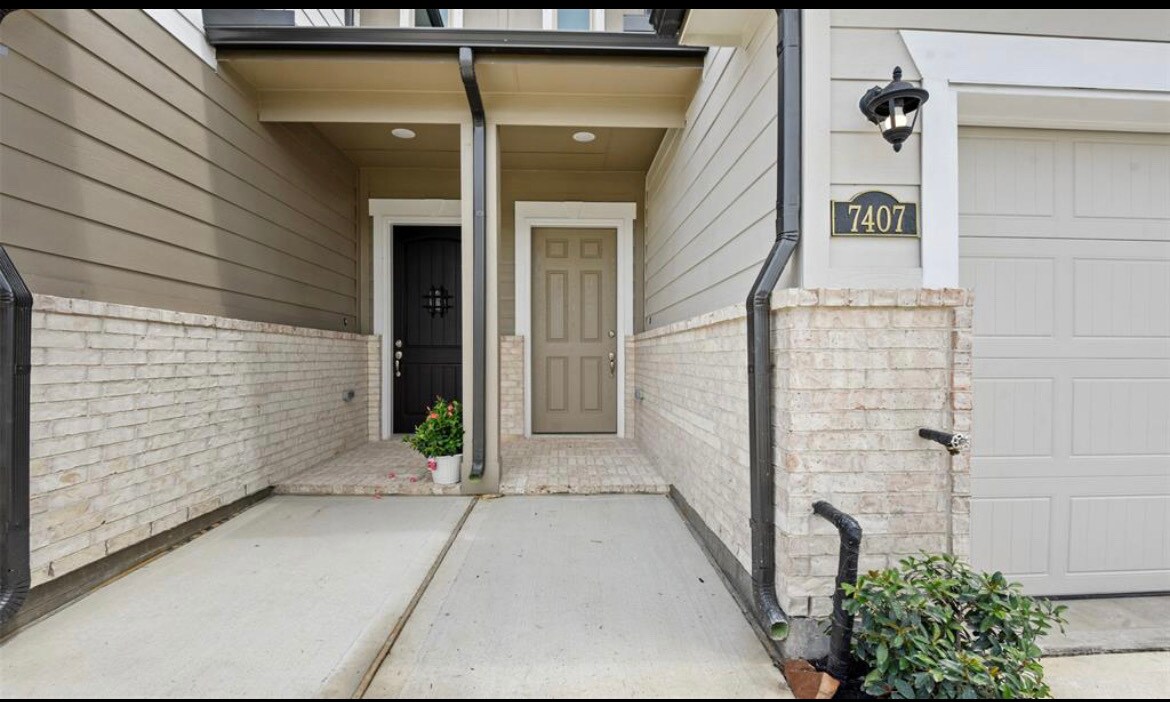 7407 Hinsdale Dr, Pasadena, TX 77505 - Lot 1 -  - Photo intérieure - Image 2 of 13