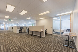 55 Commerce Valley Dr W, Markham, ON à louer Photo intérieure– Image 1 sur 4