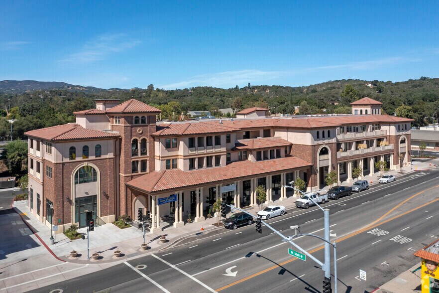 6500 El Camino Real, Atascadero, CA à louer - Photo de l’immeuble – Image 3 sur 5