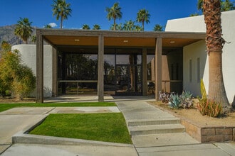 750 E Tahquitz Canyon Way, Palm Springs, CA à louer Photo intérieure– Image 1 sur 32