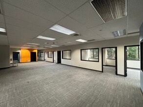 4211 Alderwood Mall Blvd, Lynnwood, WA à louer Photo intérieure– Image 1 sur 7