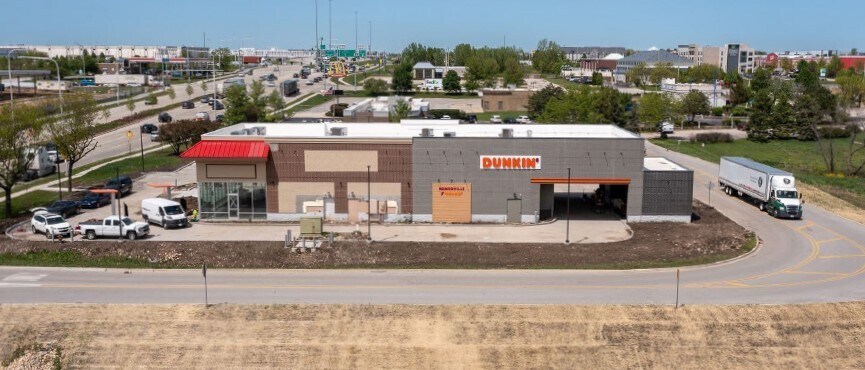 671 Weber Rd, Romeoville, IL à louer - Photo de l’immeuble – Image 3 sur 6