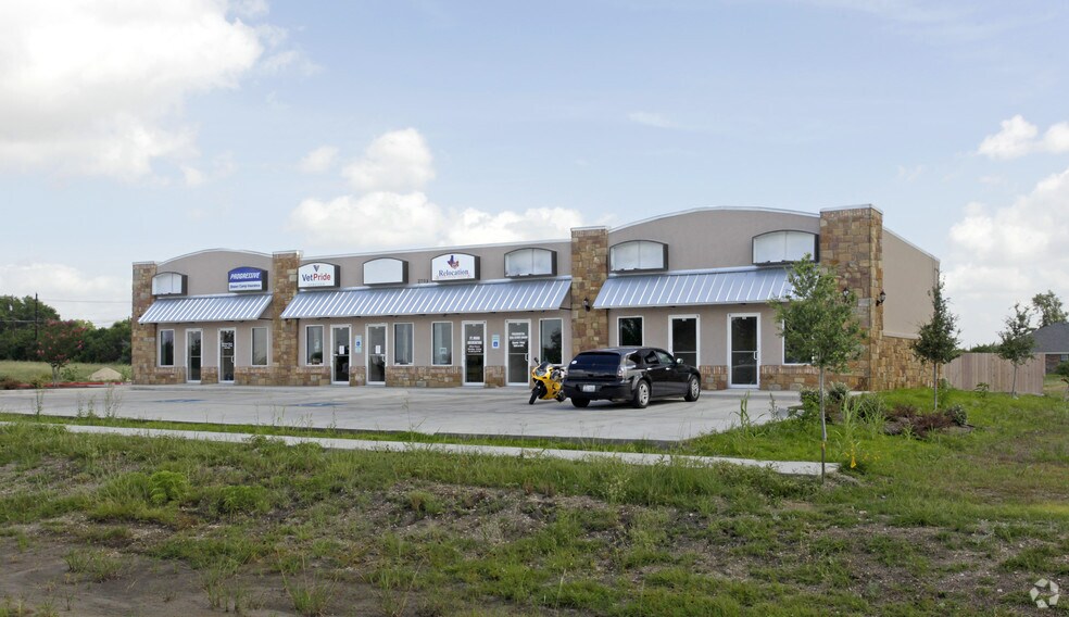 2705 E Stan Schlueter Loop, Killeen, TX à louer - Photo de l’immeuble – Image 2 sur 9