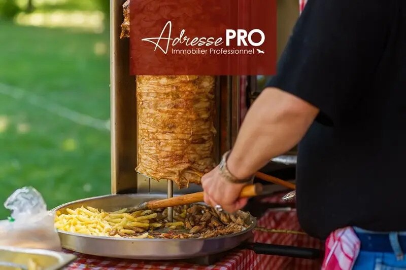 Local commercial dans Arcachon à vendre - Photo de l’immeuble – Image 2 sur 3