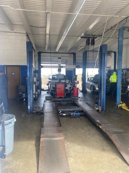 1210 E Bear Creek Rd, Glenn Heights, TX à vendre - Photo intérieure – Image 3 sur 7