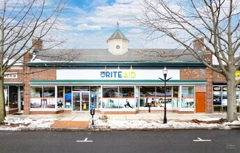 121 W Main St, Moorestown, NJ à louer Photo de l’immeuble– Image 1 sur 6