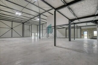 Plus de détails pour Local d'activités à louer