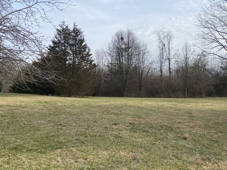1365 W Stones Crossing Rd, Greenwood, IN à vendre - Autre – Image 2 sur 11