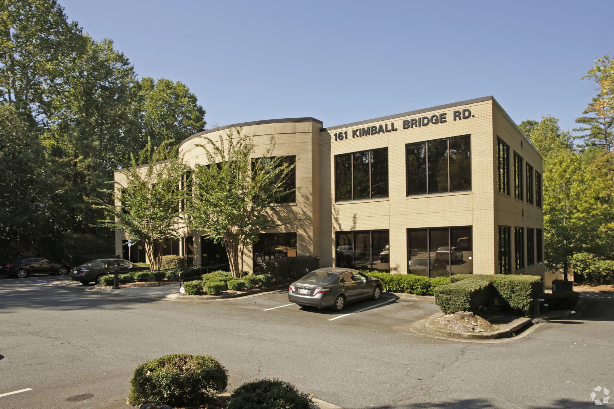 161 Kimball Bridge Rd, Alpharetta, GA à louer Photo principale– Image 1 sur 4