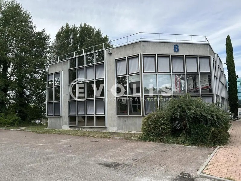 4-6 Avenue De Chavailles, Bruges à louer Photo de l’immeuble– Image 1 sur 8