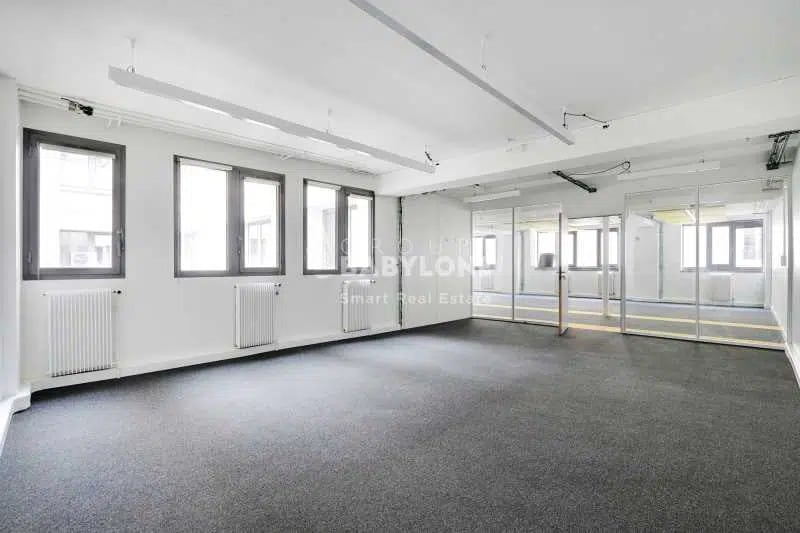 Bureau dans Paris à louer - Photo de l’immeuble – Image 2 sur 9