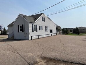 2402 Grand Ave, Wausau, WI à louer Photo intérieure– Image 2 sur 7