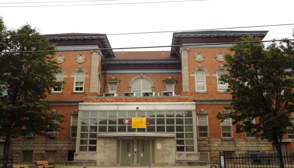 7109 Hermitage St, Pittsburgh, PA à louer - Photo de l’immeuble – Image 2 sur 2