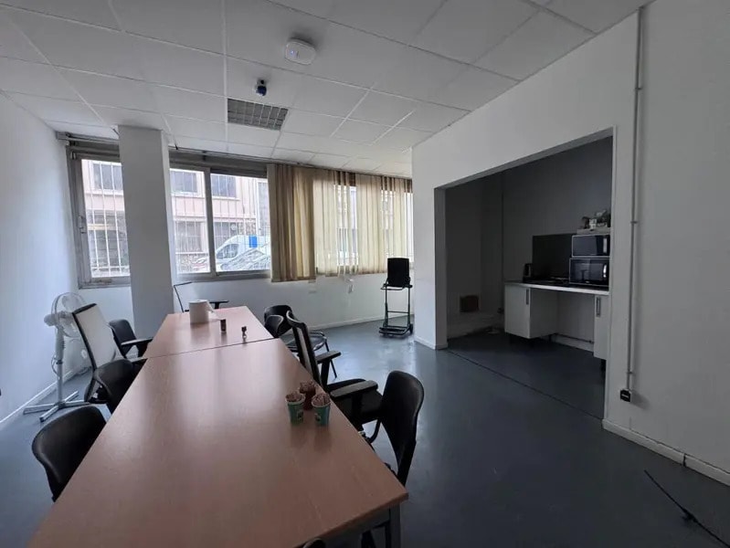 Immeuble residentiel dans Paris à vendre Photo intérieure– Image 1 sur 23