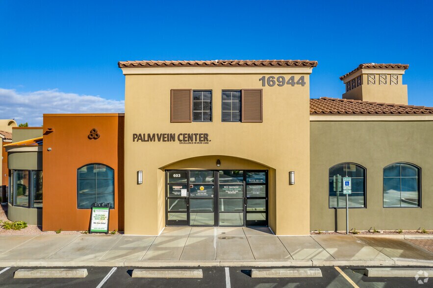 16944 W Bell Rd, Surprise, AZ à vendre - Photo de l’immeuble – Image 3 sur 13