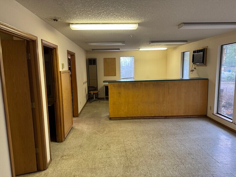 36795 Industrial Way, Sandy, OR à louer - Photo de l’immeuble – Image 3 sur 12