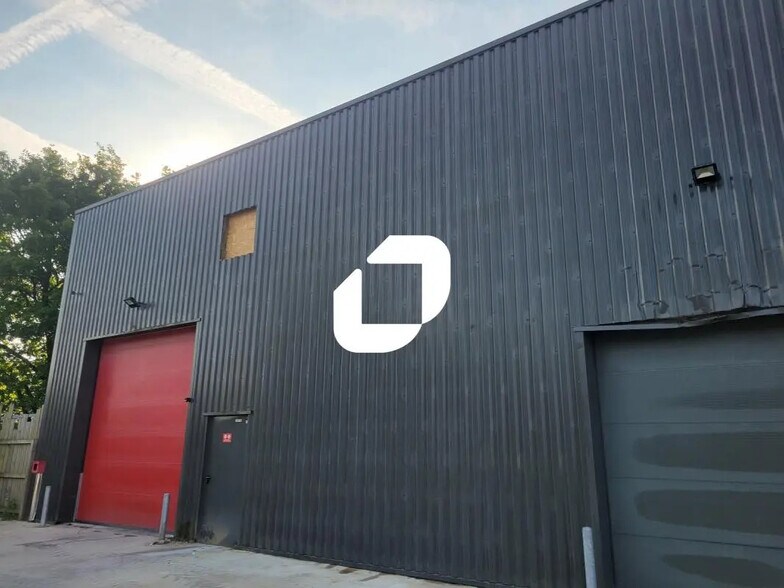 Local d’activités dans Les Sorinières à louer - Photo de l’immeuble – Image 2 sur 6