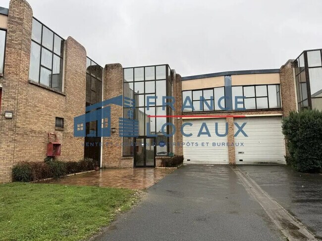 Plus de détails pour Rue Jacques Robert, Le Thillay - Local d'activités à louer