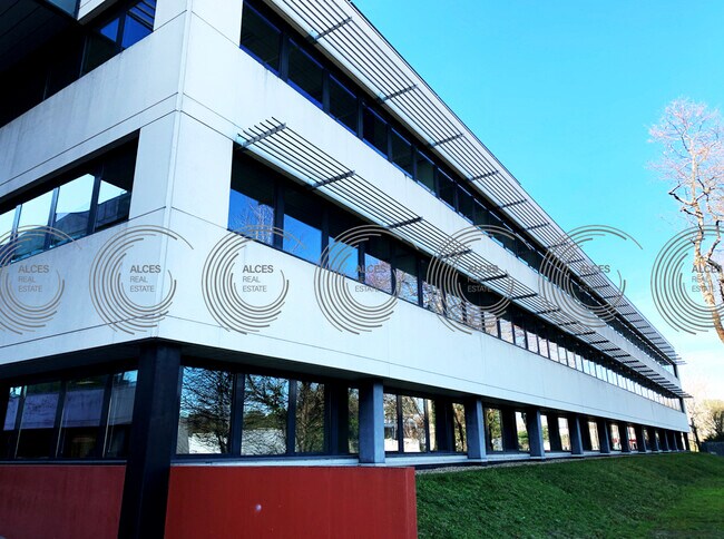 Plus de détails pour 38 Bis Allée Mégevie, Gradignan - Bureau à louer