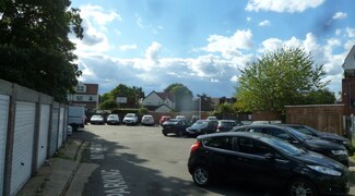 Plus de détails pour 1-8 Grand Parade, Surbiton - Terrain à vendre