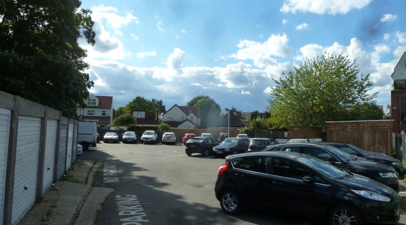1-8 Grand Parade, Surbiton à vendre Photo principale– Image 1 sur 5